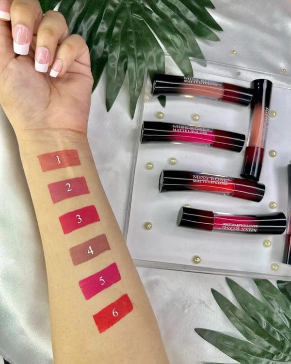 high-shine, hydrating lip gloss. Lightweight,non-sticky , glam looks , Mkeupstashpk