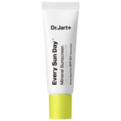 UV Protection,SunScreen, Sensitive Skin , Makeup Stash Pakistan