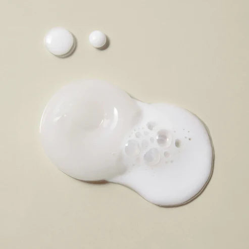 Gentle Korean Oil Cleanser, jelly-to-oil texture , Removes Makeup, Hydrates Skin, Leaves no Greasy Residue, Makeupstashpk